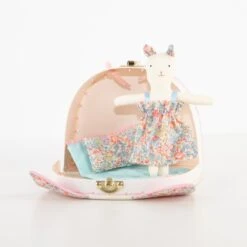 Meri-Meri Floral Kitty Mini Suitcase Doll -Meri Meri media 052e8c6e d765 44ed bea1 f6b65c710023