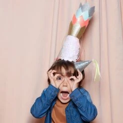 Meri-Meri Mini Glitter Party Crowns (x 8) -Meri Meri media 146a5572 f5d9 40b9 951b 63635187b774