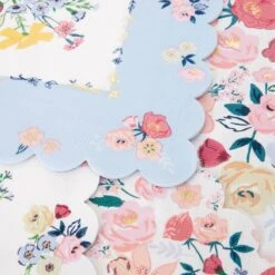Meri-Meri English Garden Large Napkins (x 16) 9 Meri-Meri English Garden Large Napkins (x 16) -Meri Meri media 18e4c3f9 4a44 403f be2b 050f20f7df07