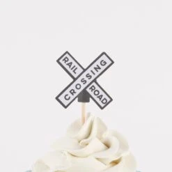 Meri-Meri Train Cupcake Kit (x 24 Toppers) -Meri Meri media 1d86a58c 4a04 42a3 a9d4 eca202799ead