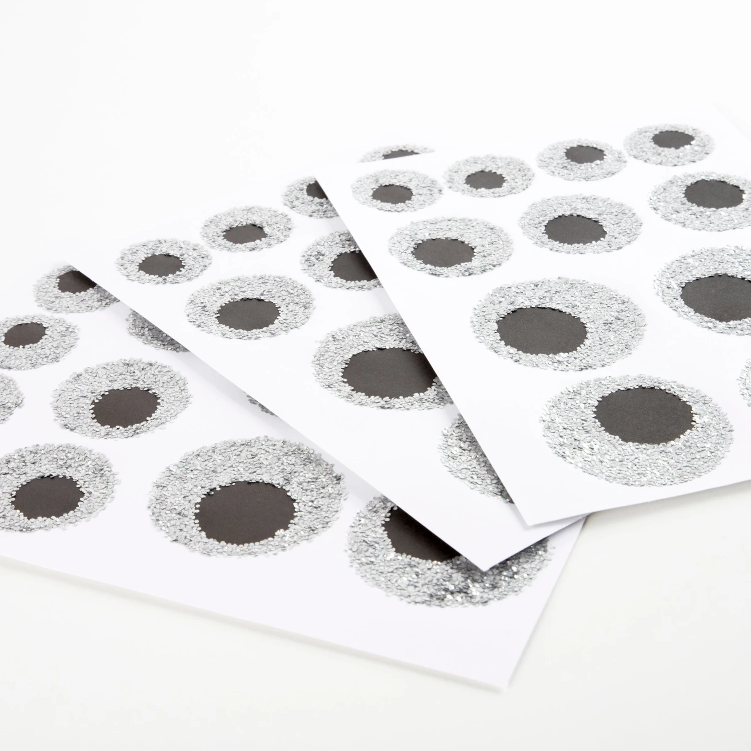 Meri-Meri Glitter Eyeball Stickers (x 8 Sheets) 2 Meri-Meri Glitter Eyeball Stickers (x 8 Sheets) - Image 2