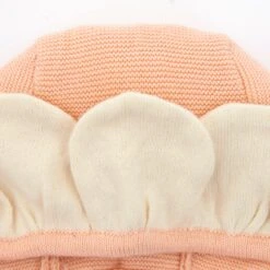 Meri-Meri Peach Daisy Baby Bonnet -Meri Meri media 1ef4431e 8071 4d59 bfc3 76b548b587a4