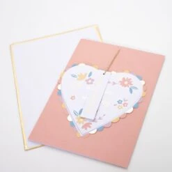 Meri-Meri Honeycomb Heart Wedding Card -Meri Meri media 23c3c231 2cbc 45dd a8ca 14556258d9f4