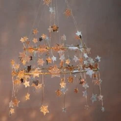 Meri-Meri Gold Sparkle Star Chandelier -Meri Meri media 2b3594a0 5a05 4df6 86e2 7bd53011adee