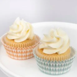 Meri-Meri Bunny Greenhouse Cupcake Kit (x 24 Toppers) -Meri Meri media 3658e440 2229 4191 806d feb9628a1599