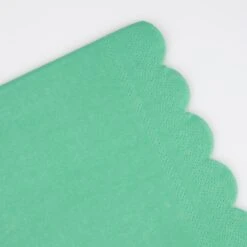 Meri-Meri Emerald Green Small Napkins (x 16) -Meri Meri media 3fb828e1 0505 4041 807b 8e3e0a4105f8