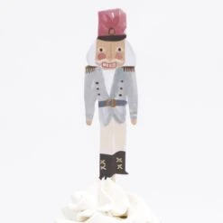 Meri-Meri Nutcracker Cupcake Kit (x 24 Toppers) -Meri Meri media 4c1ea262 28d5 4196 acc2 9b82d3ccf717