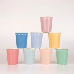 Meri-Meri Mixed Wavy Line Cups (x 8)