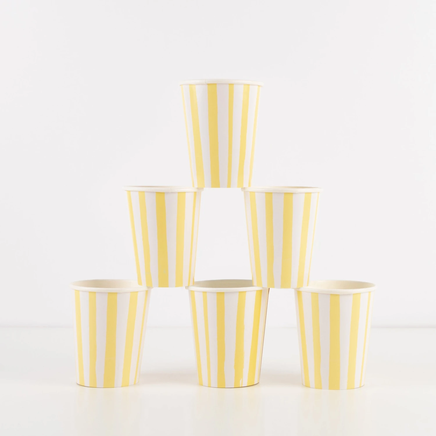 Meri-Meri Yellow Stripe Cups (x 8) 1 Meri-Meri Yellow Stripe Cups (x 8)