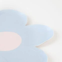Meri-Meri Daisy Shaped Plates (x 8) 14 Meri-Meri Daisy Shaped Plates (x 8) -Meri Meri media 5c88b017 455f 49a4 8f9c 11cb977dc617