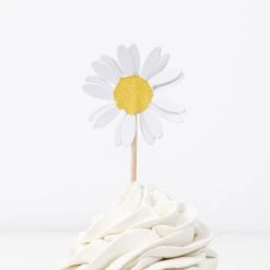 Meri-Meri Flower Garden Cupcake Kit (x 12 Toppers) -Meri Meri media 5fdfb0f7 7fb8 471d bb8e 12e51fc9b296