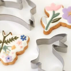 Meri-Meri Easter Cookie Cutters (x 4) -Meri Meri media 622e4db2 0f33 41ef 9cd9 ee949b720cd6