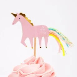 Meri-Meri I Believe In Unicorns Cupcake Kit (x 24 Toppers) -Meri Meri media 66bbc5c5 e2d7 439c a578 e614022804b6