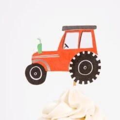 Meri-Meri On The Farm Cupcake Kit (x 24 Toppers) -Meri Meri media 68f19de2 227f 4869 831a 10a6cab792c3