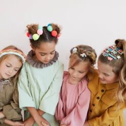 Meri-Meri Happy Glitter Hair Clip -Meri Meri media 6a8a665c ab8b 4c18 a43f a3a9d3f624e4