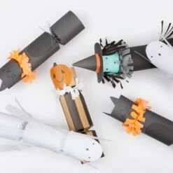 Meri-Meri Happy Halloween Character Crackers (x 8) -Meri Meri media 6c7521c8 ee74 4dba 9623 15c0ce6bb17a