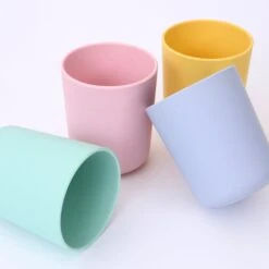 Meri-Meri Multicolor Reusable Bamboo Cups (x 6) 7 Meri-Meri Multicolor Reusable Bamboo Cups (x 6) -Meri Meri media 6db83ef9 f862 4e83 9c83 abdb5292999c