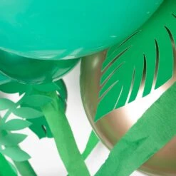 Meri-Meri Leafy Green Balloon Arch (x 44 Balloons) 8 Meri-Meri Leafy Green Balloon Arch (x 44 Balloons) -Meri Meri media 7c04ca8d b1c7 4c97 8446 e541bdf17f8a
