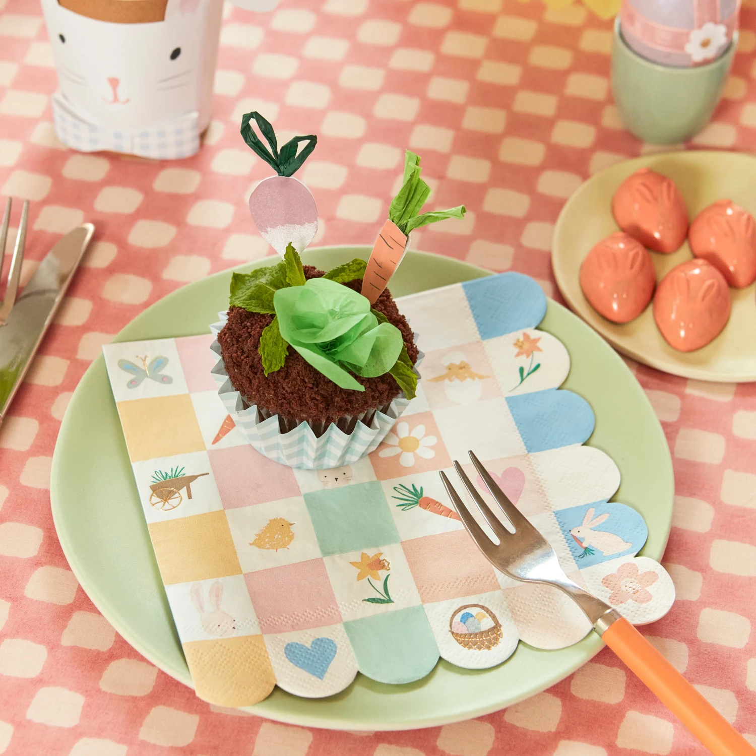 Meri-Meri Easter Icon Checkerboard Large Napkins (x 16) 2 Meri-Meri Easter Icon Checkerboard Large Napkins (x 16) - Image 2