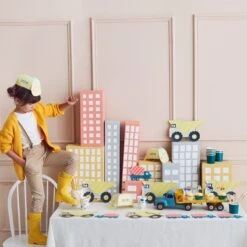 Meri-Meri Construction Party Hat (x 8) -Meri Meri media 981096ab 5e88 4413 a1b3 17e6e50d6da6