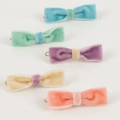 Meri-Meri Pastel Velvet Mini Bow Clips (x 10) -Meri Meri media acf98fd2 e1d9 4f4f aec8 4c7b12d42b4b