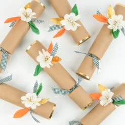 Meri-Meri Fall Flower Crackers (x 6) -Meri Meri media d18c98c4 307d 4b6f 83a5 e4dba7f4603b