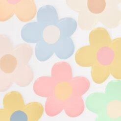 Meri-Meri Daisy Shaped Plates (x 8)