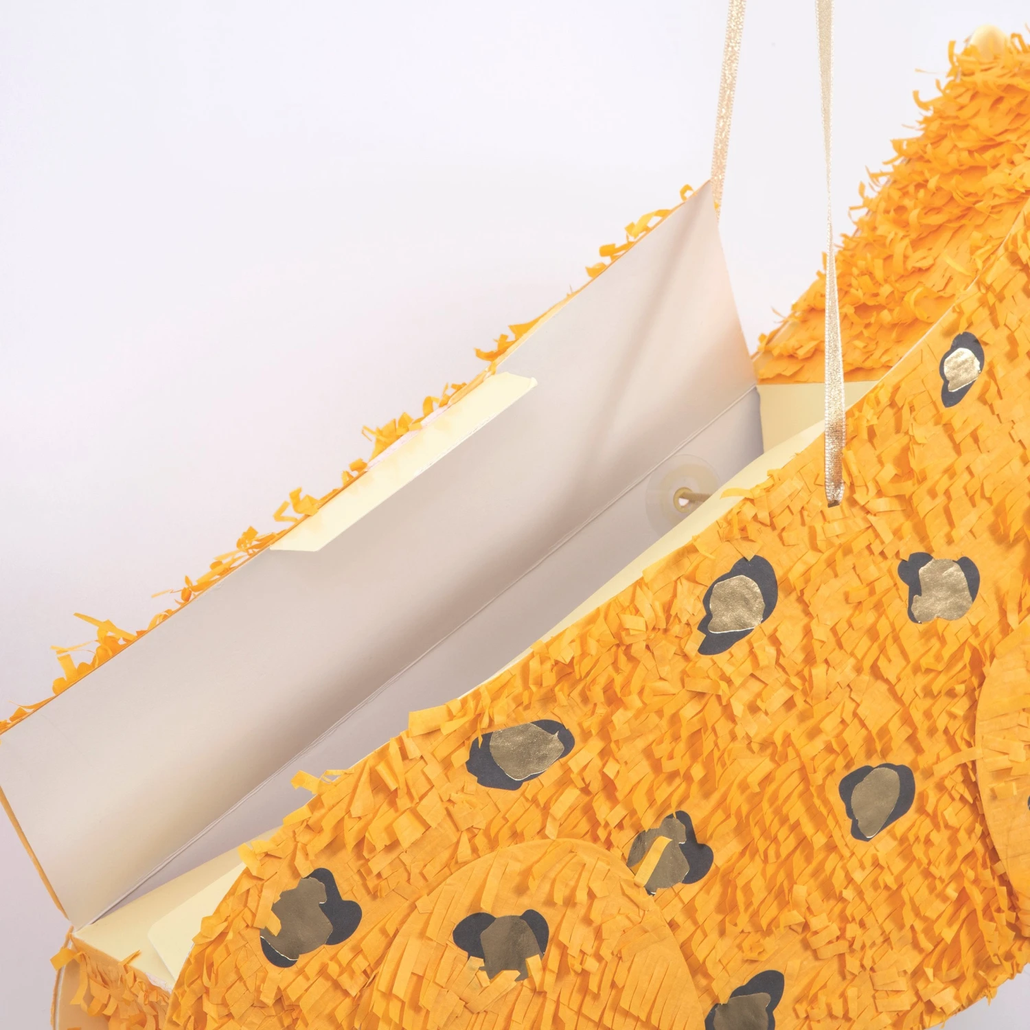 Meri-Meri Safari Cheetah Party Piñata 3 Meri-Meri Safari Cheetah Party Piñata - Image 3