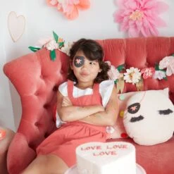 Meri-Meri Rose Blossom Garland -Meri Meri media e44a9fea 0403 4def 9422 1d58ac6f3749