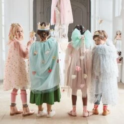 Meri-Meri Icon Cape & Wand -Meri Meri media e78eaa6c 72c8 4da1 ae10 c987784f485d