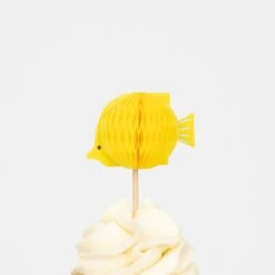 Meri-Meri Octopus & Shark Cupcake Kit (x 24 Toppers) -Meri Meri media f8e502e7 7eb8 4562 b380 650e789e6694